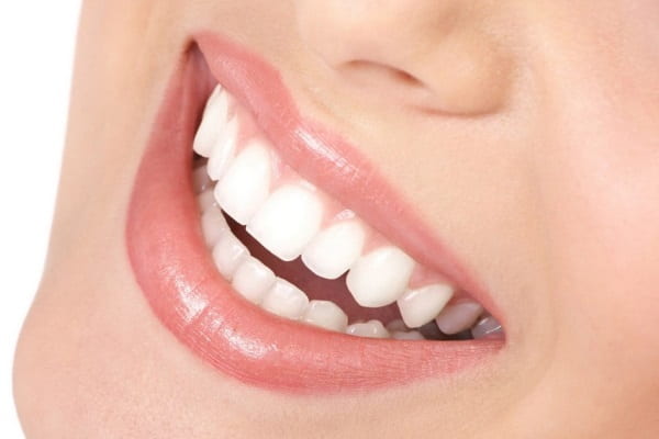 Înlocuirea și repararea smalțului dinților 1