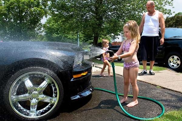 Spălarea mașinii duminică
