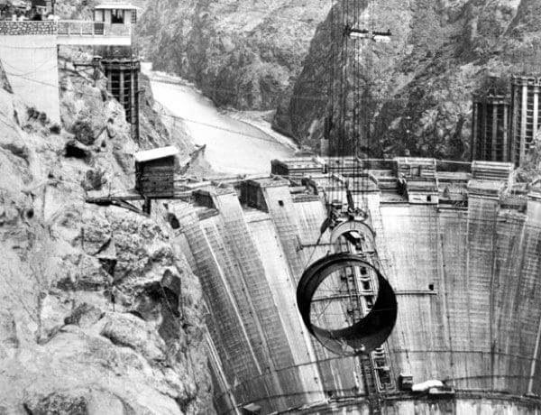 Construcția barajului Hoover