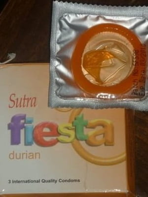 Prezervativ cu aromă de durian