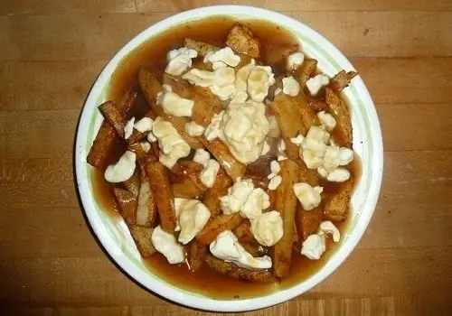 Leacuri anti-mahmureală - Poutine